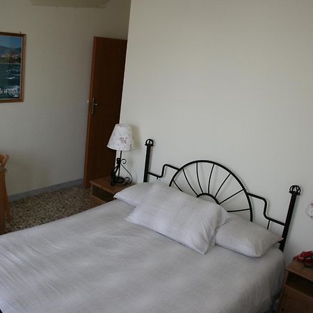 Bed And Breakfast Elisa Sonnino Екстер'єр фото