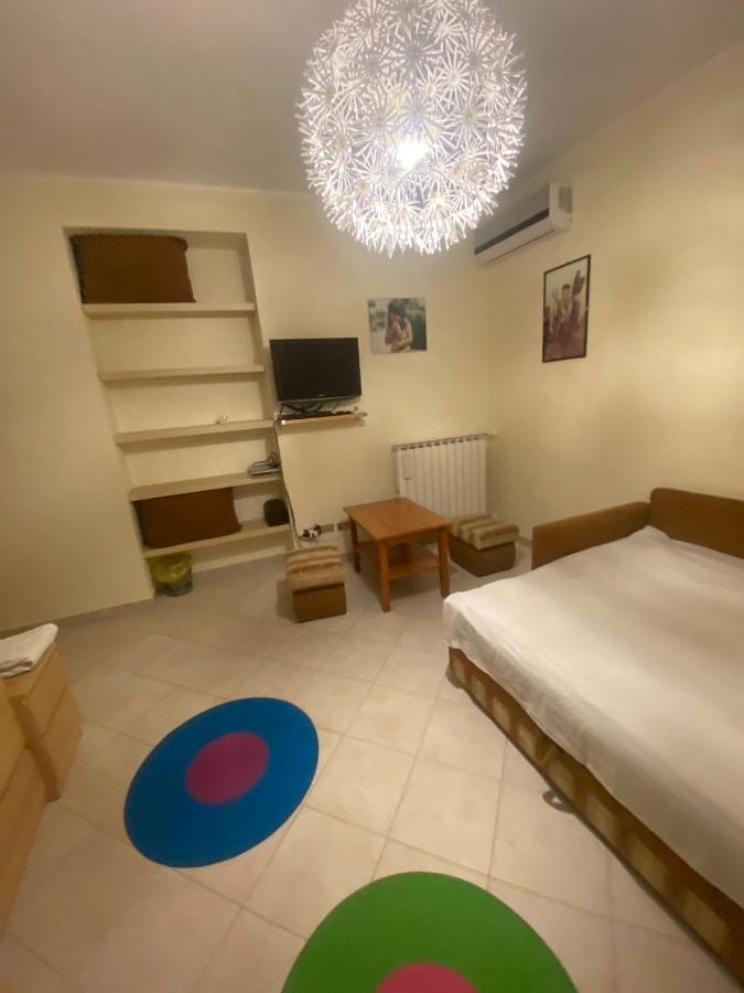 Bed And Breakfast Elisa Sonnino Екстер'єр фото
